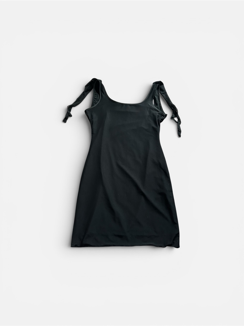 Hyperfire Black Low-Back Bodycon Dress
